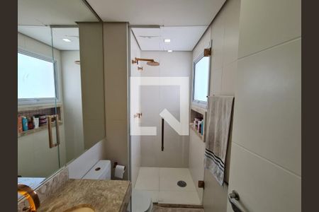 Apartamento à venda com 197m², 3 quartos e 3 vagas Apartamento à venda com 197m², 3 quartos e 3 vagasBanheiro da Suíte 2