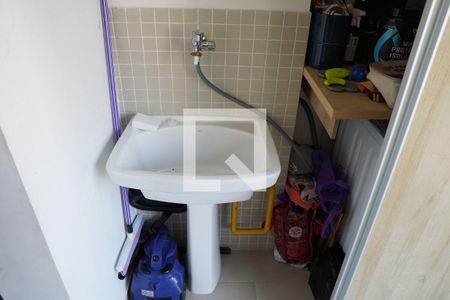 Área de Serviço de apartamento para alugar com 1 quarto, 38m² em Vila Suzana, São Paulo