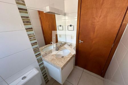 Apartamento para alugar com 61m², 2 quartos e 1 vaga Apartamento para alugar com 61m², 2 quartos e 1 vagaBanheiro da Suíte