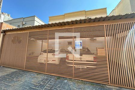 Apartamento para alugar com 61m², 2 quartos e 1 vaga Apartamento para alugar com 61m², 2 quartos e 1 vagaFachada