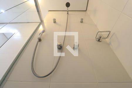 Apartamento à venda com 83m², 3 quartos e 2 vagasdetalhe do banheiro 2