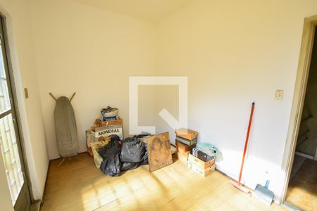 Casa à venda com 185m², 4 quartos e 3 vagas Casa à venda com 185m², 4 quartos e 3 vagasQuarto 3