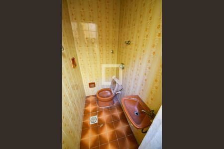 Casa à venda com 185m², 4 quartos e 3 vagas Casa à venda com 185m², 4 quartos e 3 vagasBanheiro de Serviço