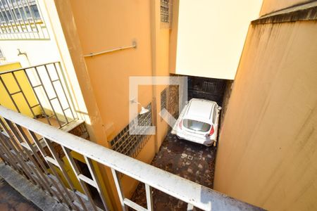 Casa à venda com 185m², 4 quartos e 3 vagas Casa à venda com 185m², 4 quartos e 3 vagasTerraço