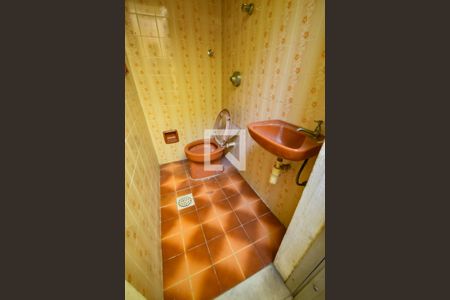 Casa à venda com 185m², 4 quartos e 3 vagas Casa à venda com 185m², 4 quartos e 3 vagasBanheiro de Serviço