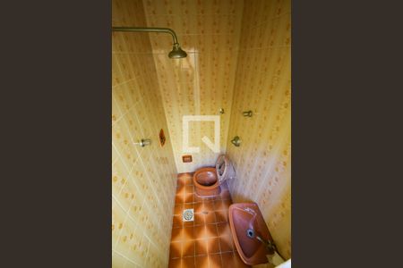 Casa à venda com 185m², 4 quartos e 3 vagas Casa à venda com 185m², 4 quartos e 3 vagasBanheiro de Serviço