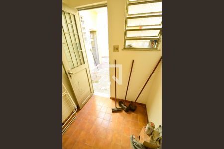 Casa à venda com 185m², 4 quartos e 3 vagas Casa à venda com 185m², 4 quartos e 3 vagasQuarto de Serviço