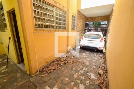 Casa à venda com 185m², 4 quartos e 3 vagas Casa à venda com 185m², 4 quartos e 3 vagasGaragem