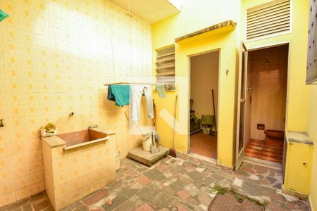 Casa à venda com 185m², 4 quartos e 3 vagas Casa à venda com 185m², 4 quartos e 3 vagasÁrea de Serviço