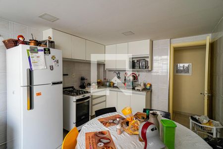 Apartamento à venda com 110m², 3 quartos e 1 vaga Apartamento à venda com 110m², 3 quartos e 1 vagaCozinha