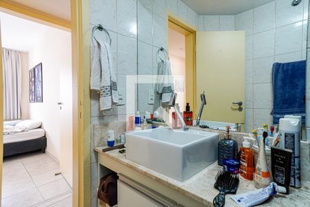 Apartamento à venda com 110m², 3 quartos e 1 vaga Apartamento à venda com 110m², 3 quartos e 1 vagaBanheiro