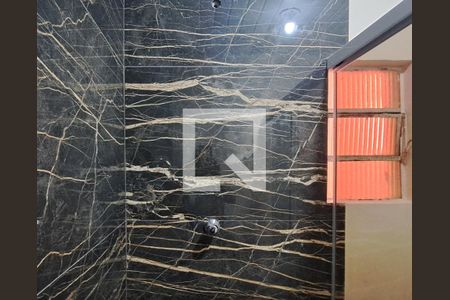 Banheiro de casa à venda com 1 quarto, 50m² em Vila Medeiros, São Paulo