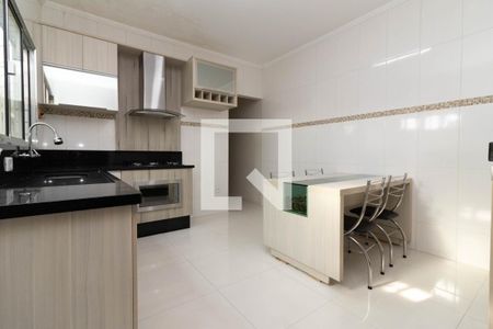 Casa à venda com 350m², 5 quartos e 1 vaga Casa à venda com 350m², 5 quartos e 1 vagaCasa 1 - Cozinha
