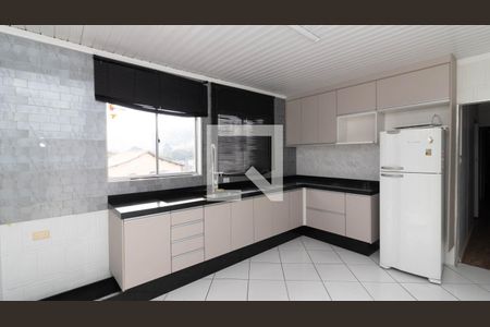 Casa à venda com 350m², 5 quartos e 1 vaga Casa à venda com 350m², 5 quartos e 1 vagaCasa 2 - Cozinha