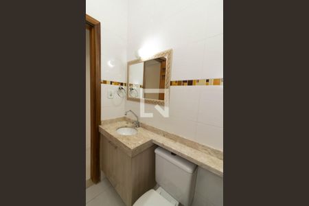 Casa à venda com 350m², 5 quartos e 1 vaga Casa à venda com 350m², 5 quartos e 1 vagaCasa 1 - Banheiro 1