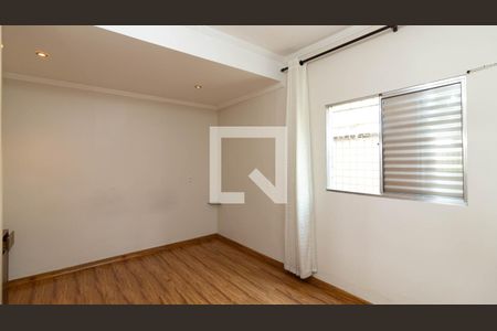 Casa 1 - Quarto 1 de casa à venda com 5 quartos, 350m² em Vila Cisper, São Paulo