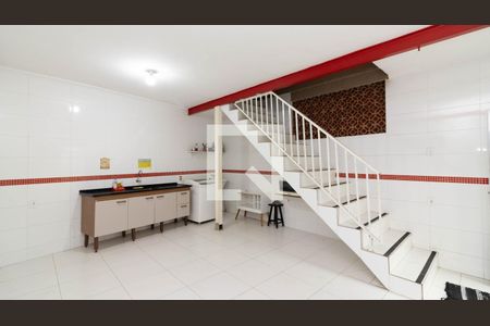 Casa à venda com 350m², 5 quartos e 1 vaga Casa à venda com 350m², 5 quartos e 1 vagaCasa 1 - Área de Serviço