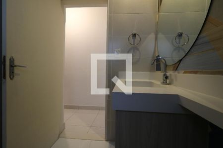 Casa à venda com 210m², 3 quartos e 2 vagasBanheiro 1