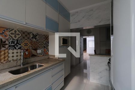 Casa à venda com 210m², 3 quartos e 2 vagasCozinha