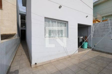 Casa à venda com 210m², 3 quartos e 2 vagasQuintal