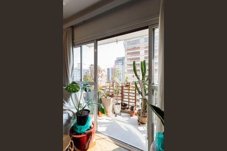 Apartamento para alugar com 96m², 2 quartos e 1 vagaVaranda