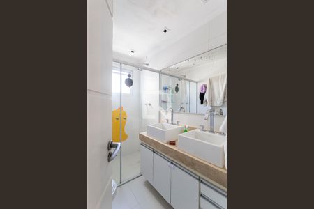 Apartamento para alugar com 96m², 2 quartos e 1 vagaBanheiro da Suíte