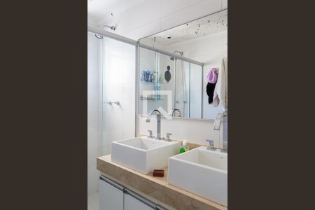 Apartamento para alugar com 96m², 2 quartos e 1 vagaBanheiro da Suíte