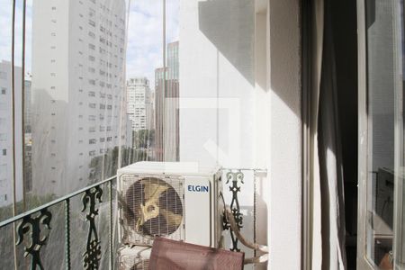 Varanda de apartamento para alugar com 2 quartos, 88m² em Itaim Bibi, São Paulo