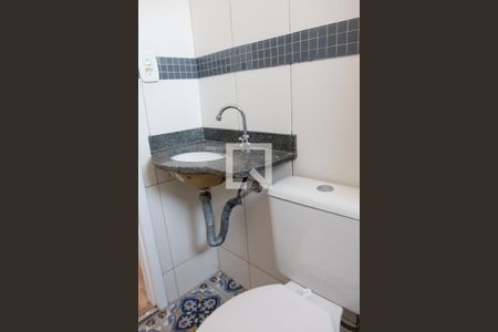 Casa de condomínio para alugar com 70m², 2 quartos e 1 vaga Casa de condomínio para alugar com 70m², 2 quartos e 1 vagaBanheiro