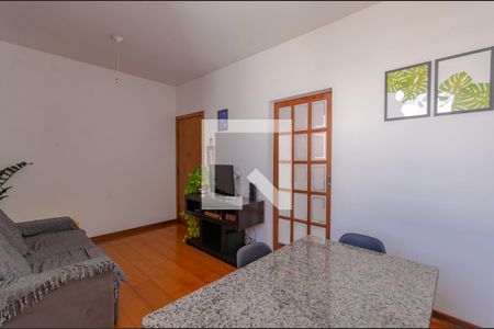 Sala de apartamento para alugar com 3 quartos, 73m² em Liberdade, Belo Horizonte