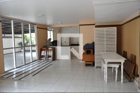 Apartamento à venda com 65m², 2 quartos e 1 vagaÁrea comum