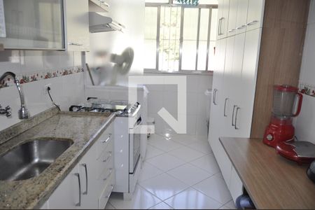 Apartamento à venda com 65m², 2 quartos e 1 vagaCozinha 