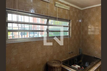 Casa para alugar com 390m², 4 quartos e 3 vagasBanheiro