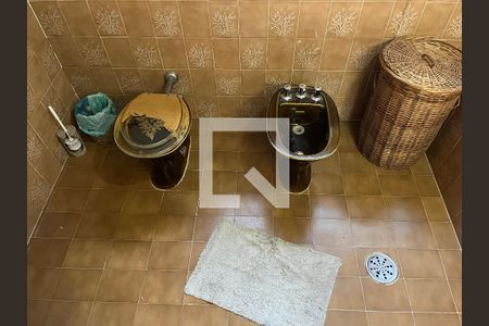 Casa para alugar com 390m², 4 quartos e 3 vagasBanheiro