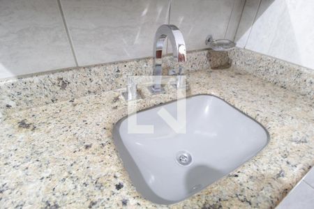 Casa para alugar com 300m², 4 quartos e 10 vagasBanheiro Social 2