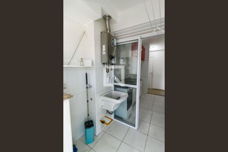 Apartamento para alugar com 75m², 3 quartos e 1 vagaÁrea de Serviço