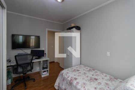 Apartamento à venda com 112m², 4 quartos e 2 vagasQuarto 2