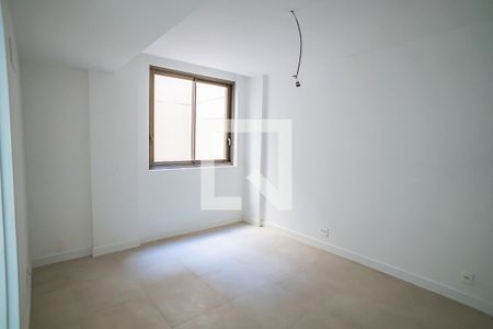 Apartamento à venda com 154m², 3 quartos e 1 vagaQuarto 3 suite