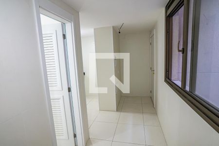 Apartamento à venda com 154m², 3 quartos e 1 vagaÁrea de Serviço