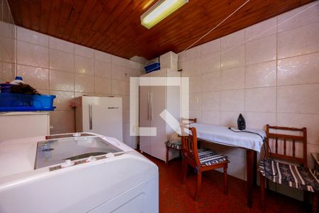 Casa à venda com 250m², 3 quartos e 1 vagaÁrea de Serviço