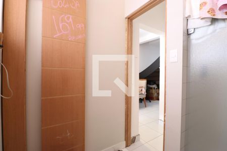 Casa à venda com 80m², 2 quartos e 1 vagaBanheiro Social