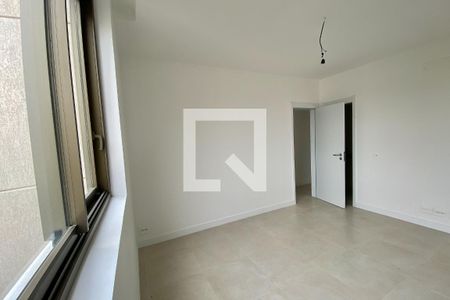 Apartamento à venda com 181m², 3 quartos e 1 vagaSuite 1