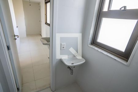 Apartamento à venda com 146m², 3 quartos e 1 vagaÁrea de Serviço - Banheiro