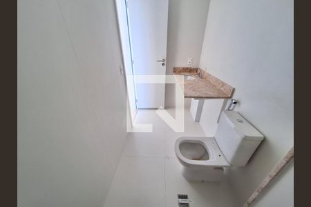 Apartamento à venda com 181m², 4 quartos e 1 vagaBanheiro da suíte 2