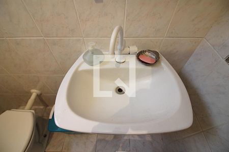 Casa à venda com 98m², 2 quartos e 1 vagaBanheiro Social