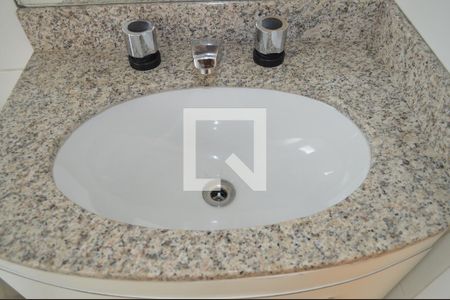 Apartamento para alugar com 98m², 3 quartos e 2 vagasBanheiro da Suíte 2