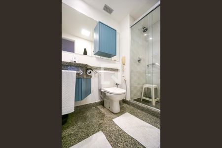 Studio à venda com 29m², 1 quarto e 1 vaga Studio à venda com 29m², 1 quarto e 1 vagaBanheiro