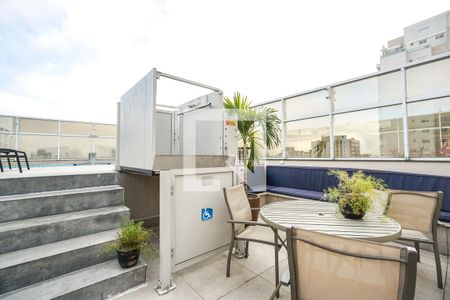 Studio à venda com 29m², 1 quarto e 1 vaga Studio à venda com 29m², 1 quarto e 1 vagaElevador acessível