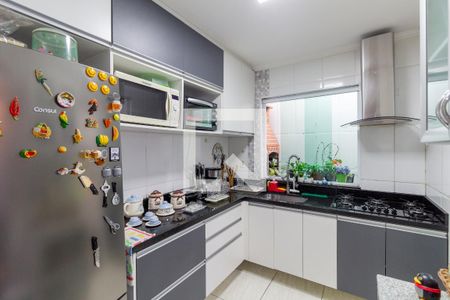 Casa de condomínio à venda com 94m², 2 quartos e 2 vagasCozinha 