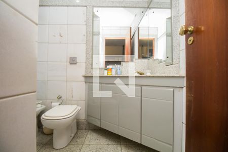 Apartamento à venda com 300m², 4 quartos e 4 vagasBanheiro da Suíte 3